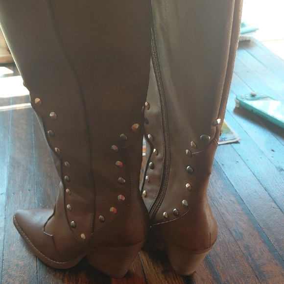 Cato Women's Tan Studded Heeled Boots - Picture 6 of 16